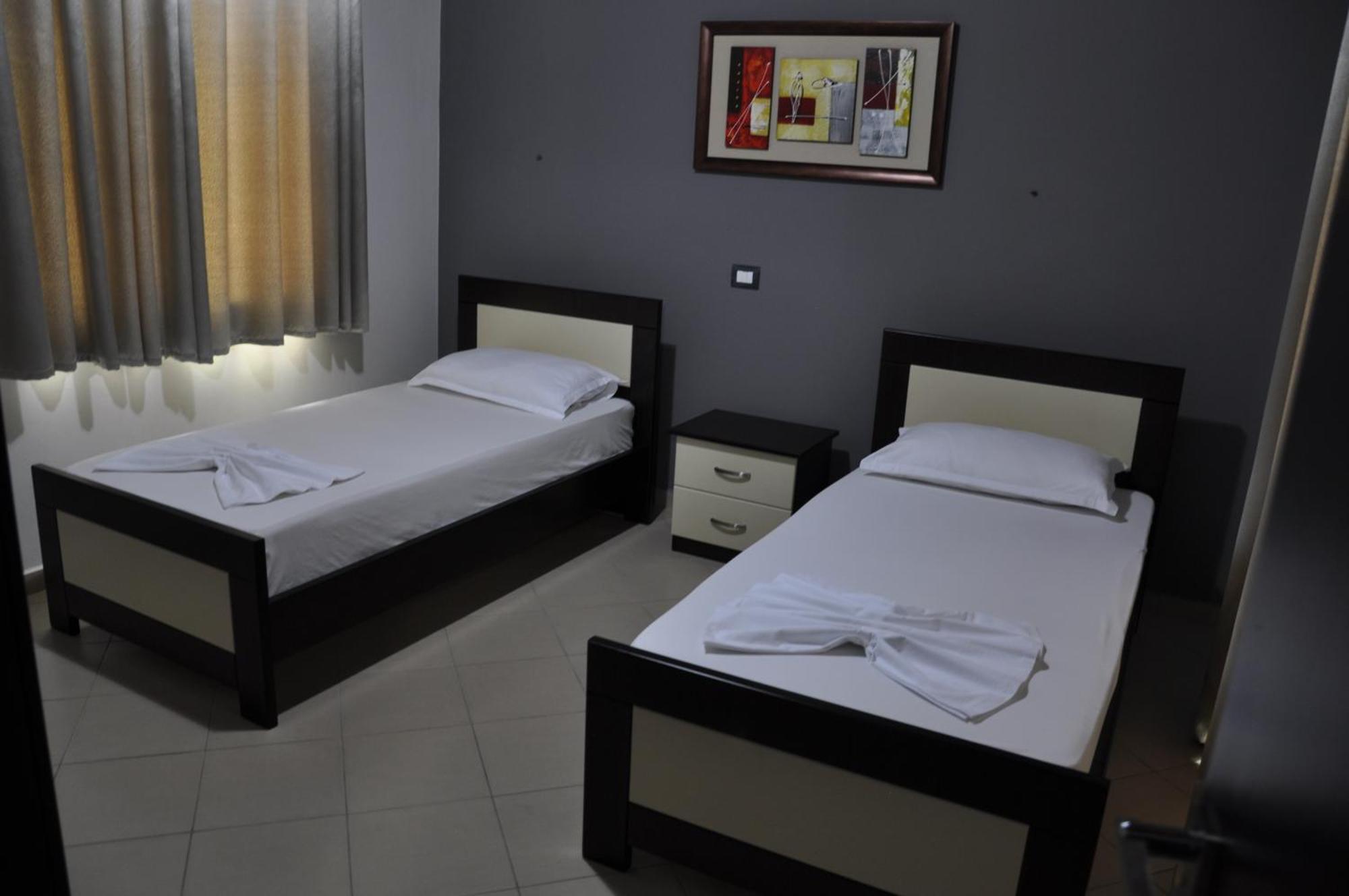 Hotel Villa Qendra คซามิล ห้อง รูปภาพ