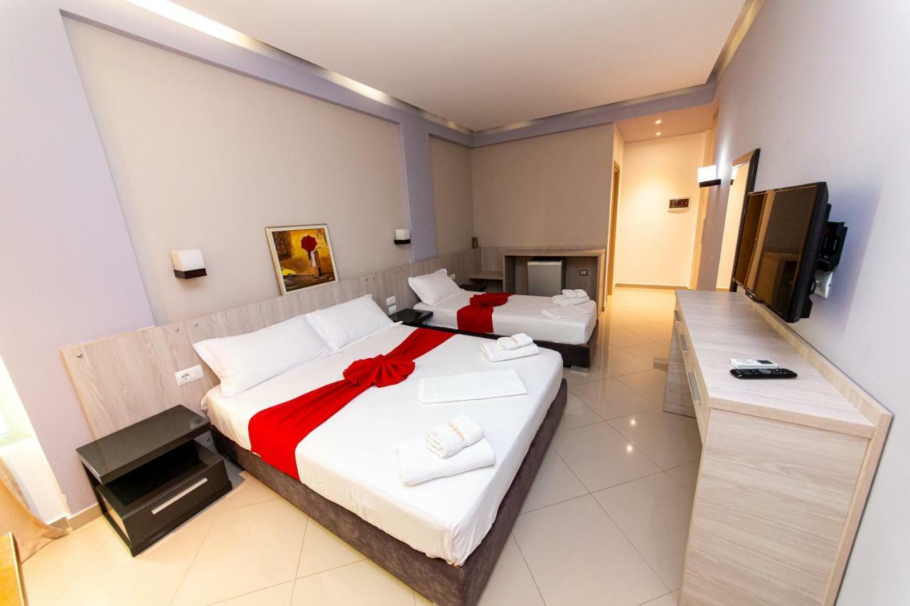 Hotel Villa Qendra คซามิล ภายนอก รูปภาพ